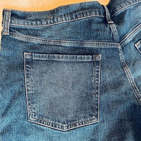 Old Navy Mid-Rise The Slouchy Wide Leg Jeans Women’s Relaxed Size 16 - Picture 11 of 11